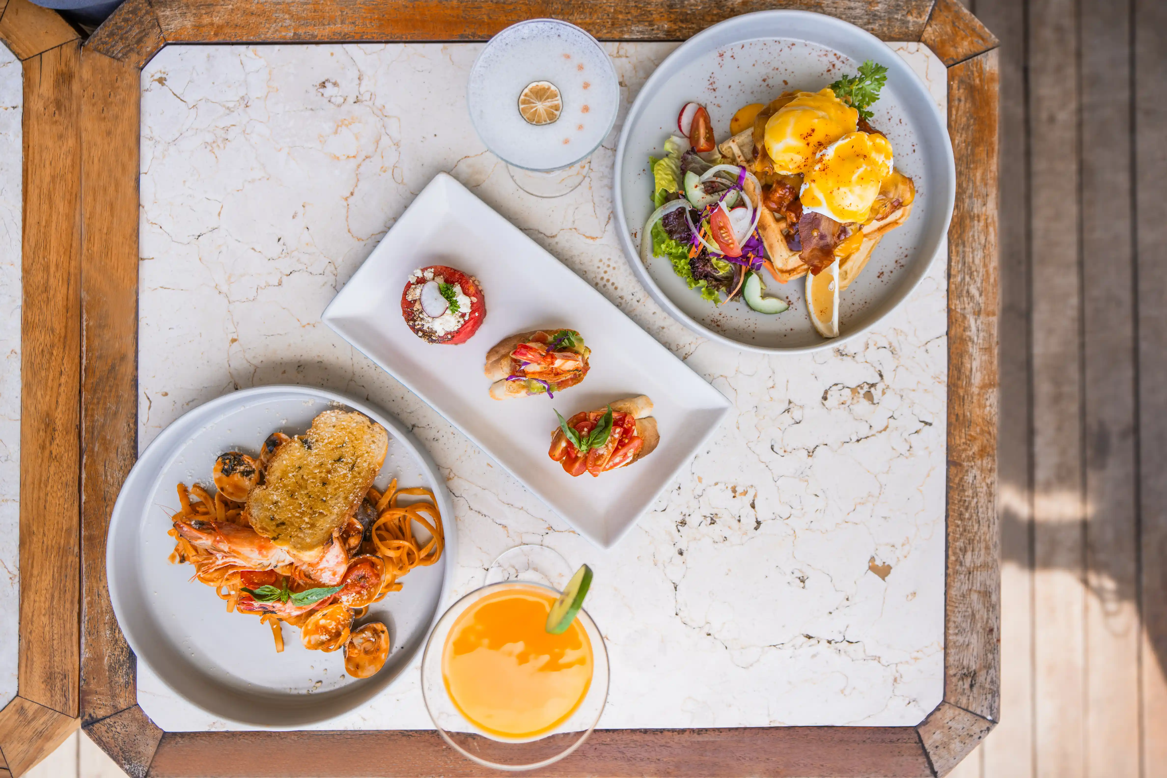 Sea Sky Beach Club - Lovina at Lembongan Beach Club & Resort